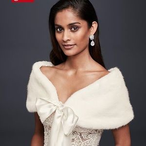 David’s Bridal Faux Fur Wrap